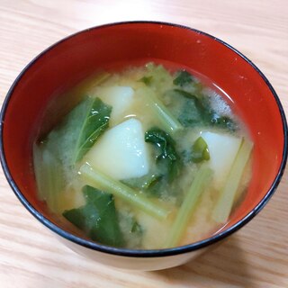 じゃがいもと小松菜の味噌汁